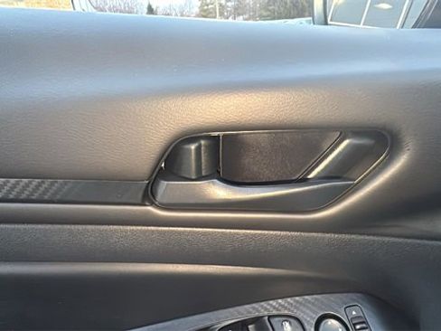 Used 2024 Nissan Altima 2.5 S image 11