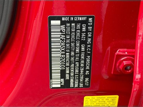 Used 2018 Porsche Macan Turbo w/ Premium Package Plus image 37