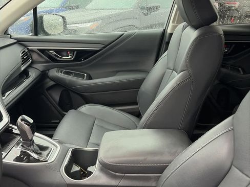 Used 2023 Subaru Outback Limited image 11