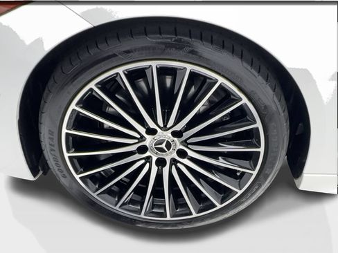 Used 2023 Mercedes-Benz C 300 Sedan image 13
