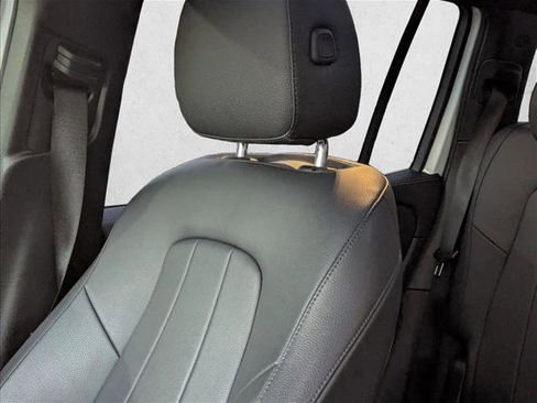 Certified 2022 Mercedes-Benz GLB 250 GLB 250 image 21