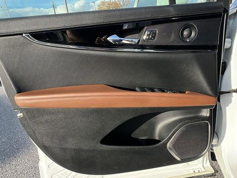 Used 2023 Lincoln Nautilus Reserve w/ Equipment Group 201A image 24