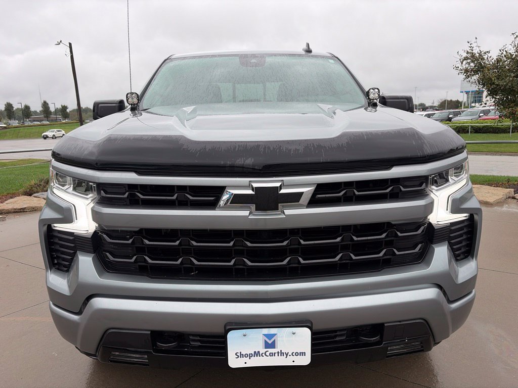 Used 2025 Chevrolet Silverado 1500 RST AWD/4WD image 3