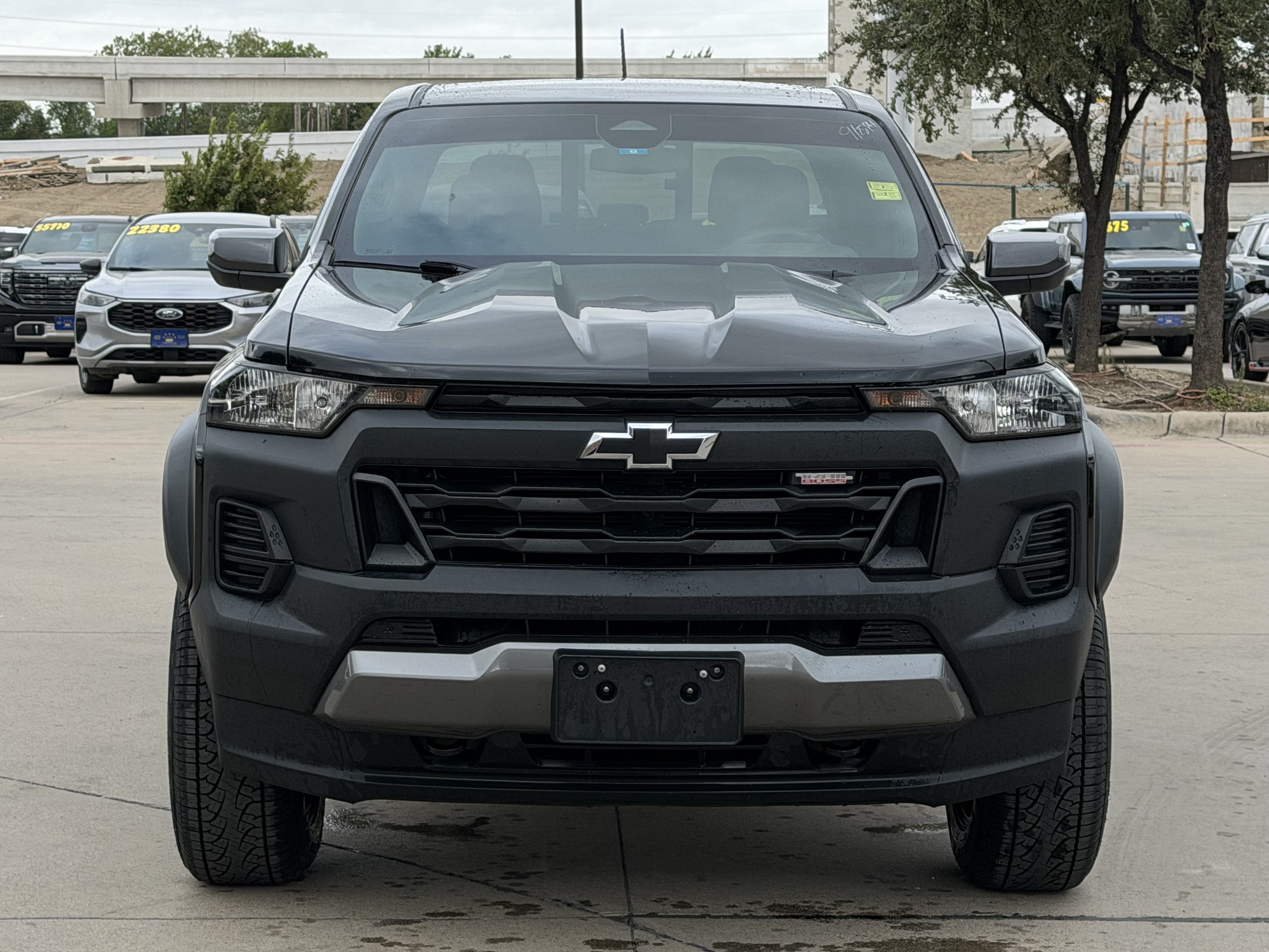 Used 2025 Chevrolet Colorado Trail Boss AWD/4WD image 8