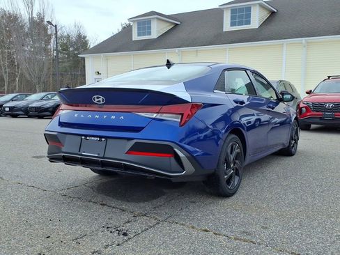 New 2026 Hyundai Elantra SEL Sport image 2