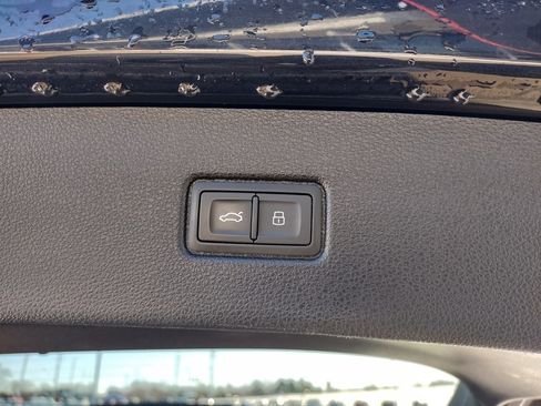 Used 2019 Audi Q7 3.0T Prestige w/ Prestige Package image 27