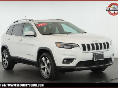 Used 2019 Jeep Cherokee Limited w/ Technology Group