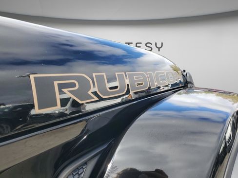 Used 2024 Jeep Wrangler Rubicon 392 image 29