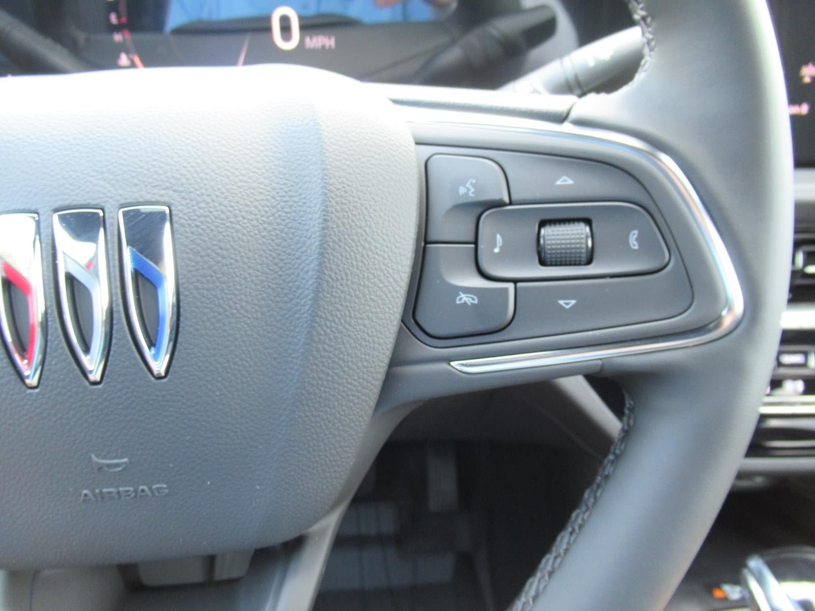 Used 2026 Buick Envista Avenir FWD image 24