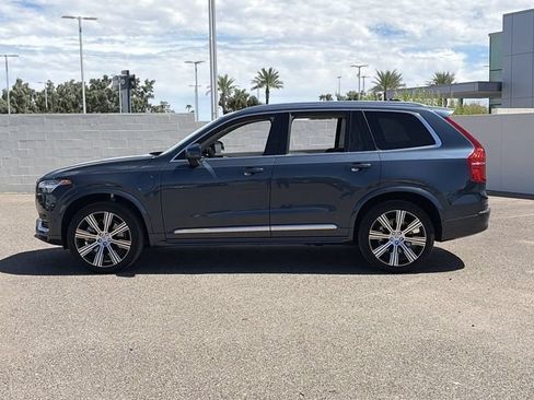 Used 2024 Volvo XC90 T8 Plus w/ Protection Package Premier AWD/4WD image 8