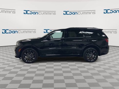 Used 2023 Dodge Durango GT w/ Blacktop Package AWD/4WD image 5
