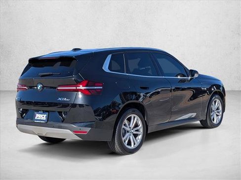 Used 2025 BMW X3 xDrive30i w/ Premium Package image 5