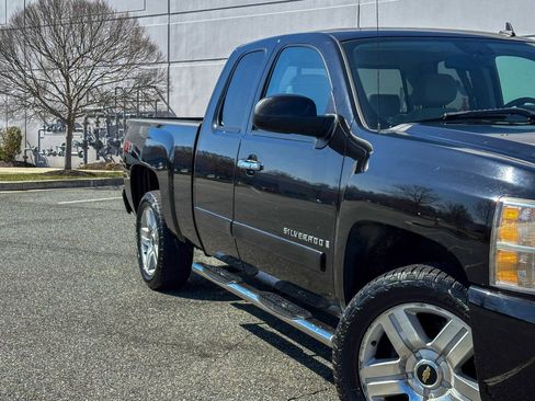 Used 2008 Chevrolet Silverado 1500 LT w/ All Star Edition image 6