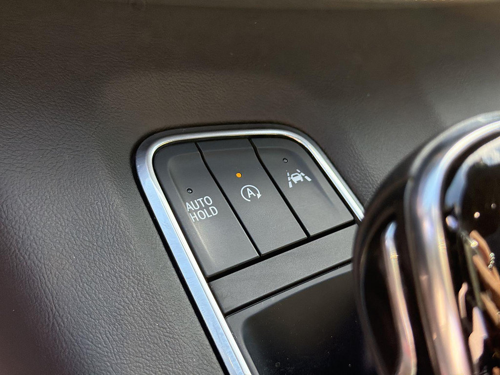 Used 2022 Cadillac Escalade Premium Luxury AWD/4WD image 33