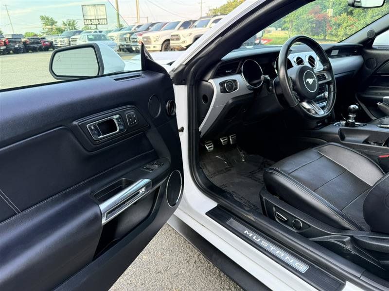 Used 2016 Ford Mustang GT Premium w/ Equipment Group 401A RWD image 17