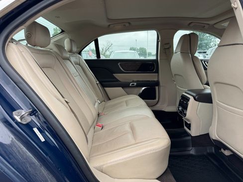 Used 2018 Lincoln Continental Reserve w/ Technology Package AWD/4WD image 17