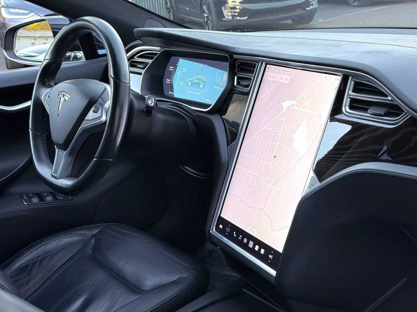 Used 2016 Tesla Model S 70 RWD image 17