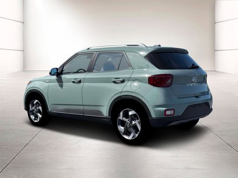 New 2026 Hyundai Venue SEL image 4