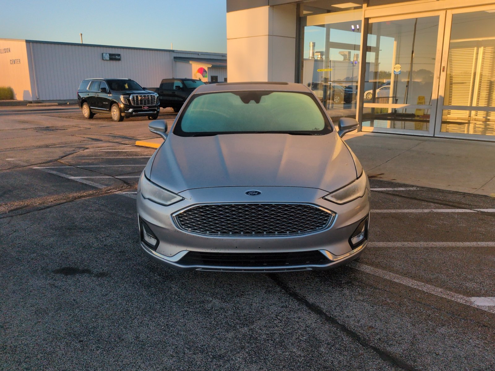 Used 2020 Ford Fusion Titanium FWD image 2