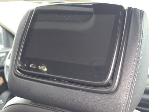 Used 2019 GMC Acadia Denali w/ Technology Package image 12