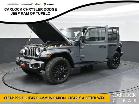 Used 2025 Jeep Wrangler Unlimited Sahara AWD/4WD image 54