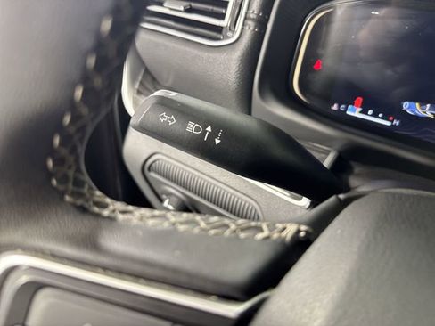 Used 2022 Jeep Wagoneer Series II AWD/4WD image 15