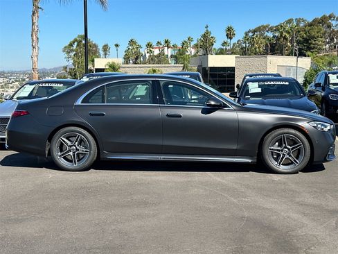 New 2026 Mercedes-Benz S 580e S 580e image 2