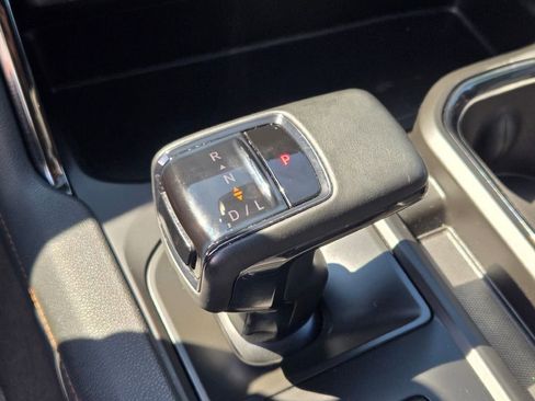 Used 2024 GMC Sierra 1500 AT4 w/ Technology Package image 32