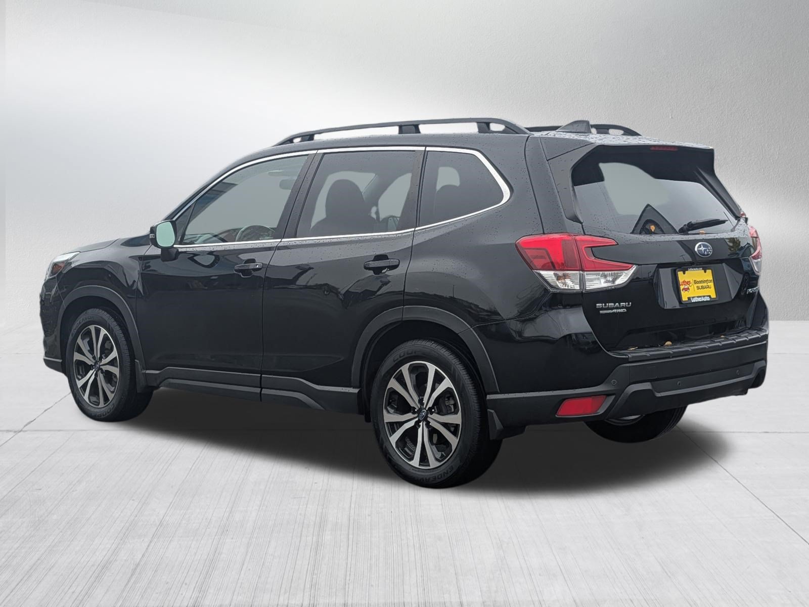 Used 2023 Subaru Forester Limited AWD/4WD image 5
