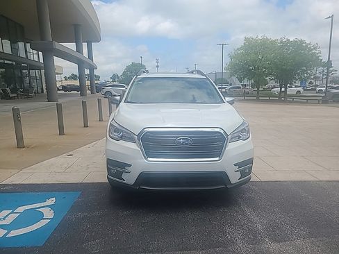 Used 2019 Subaru Ascent Touring AWD/4WD image 2