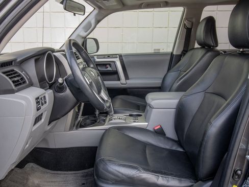 Used 2011 Toyota 4Runner SR5 image 12