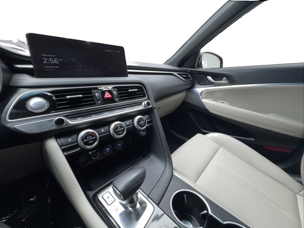 Used 2023 Genesis G70 2.0T RWD image 42
