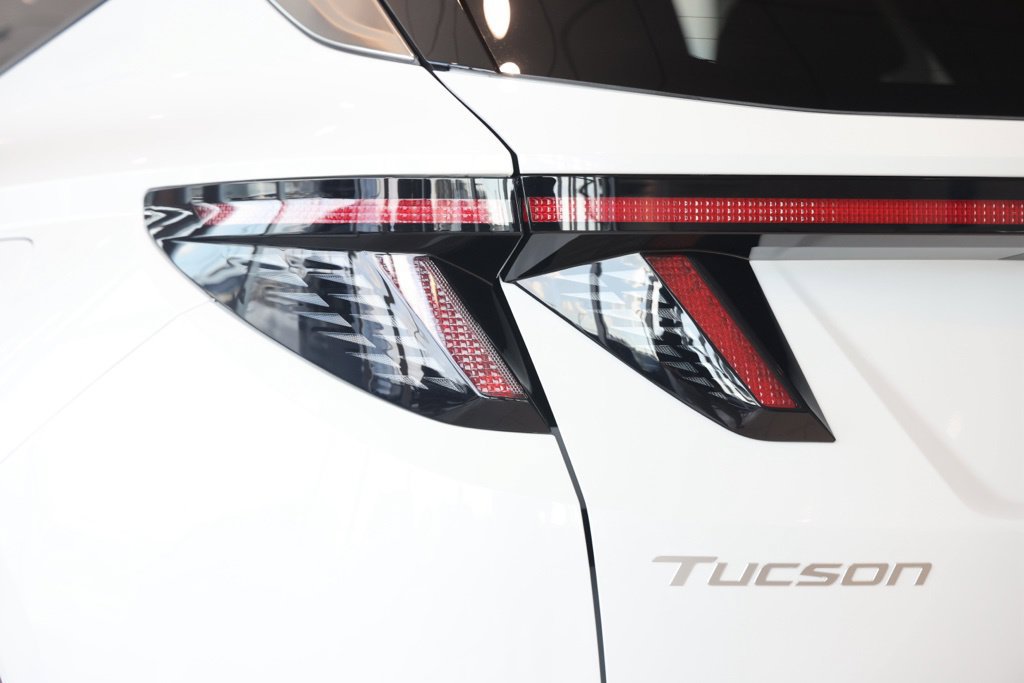 New 2026 Hyundai Tucson Limited AWD/4WD image 8