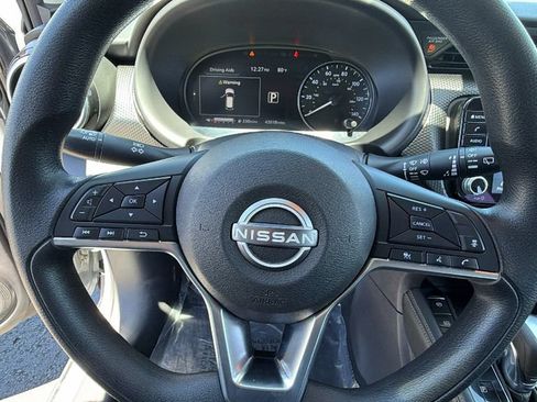 Used 2024 Nissan Kicks SV FWD image 18