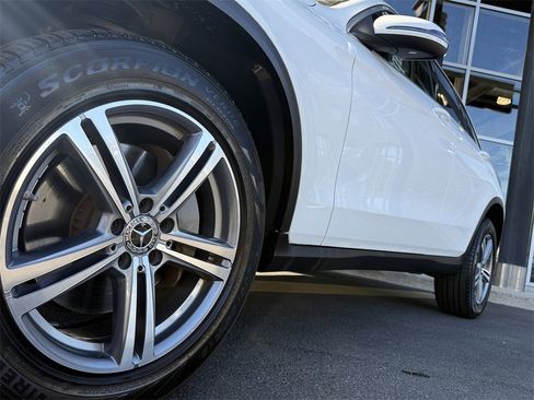 Certified 2022 Mercedes-Benz GLC 300 4MATIC image 12