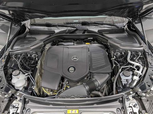 Certified 2025 Mercedes-Benz GLC 300 4MATIC image 14