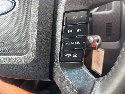 Used 2009 Ford Escape Limited AWD/4WD image 23