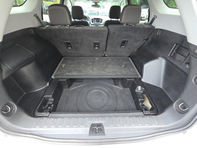 Used 2022 GMC Terrain SLE w/ Driver Convenience Package FWD image 13