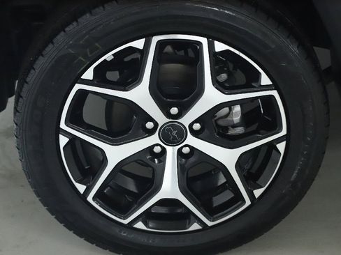 Used 2025 Jeep Compass Limited AWD/4WD image 12