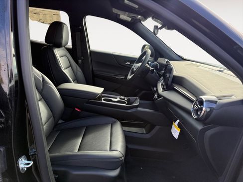 New 2026 Chevrolet Equinox LT w/ Convenience Package II image 19