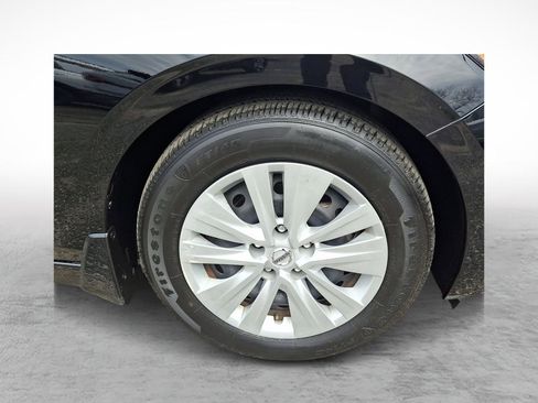 Used 2022 Nissan Sentra S image 9