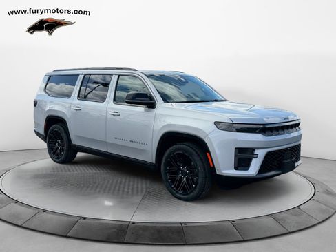 New 2026 Jeep Grand Wagoneer L Limited AWD/4WD image 1