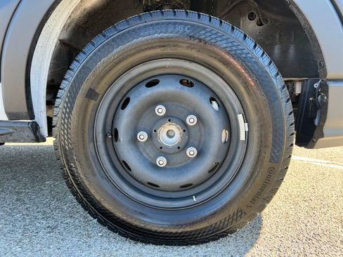 Used 2025 Ford E-Transit 148 Medium Roof image 13