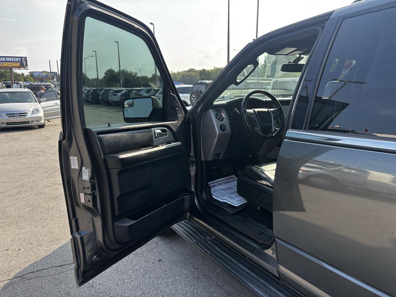 Used 2015 Ford Expedition Limited AWD/4WD image 17