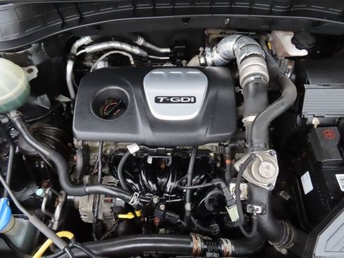 Used 2016 Hyundai Tucson Limited image 43