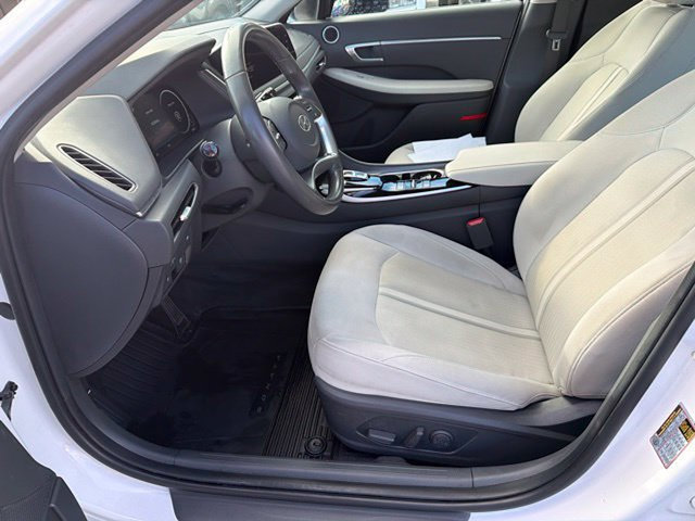 Certified 2023 Hyundai Sonata SEL w/ Convenience Package FWD image 13