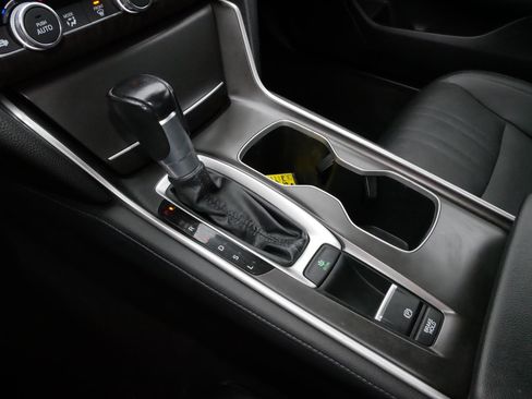 Used 2019 Honda Accord EX-L image 24