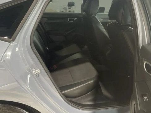 Used 2023 Honda Civic Sport image 14