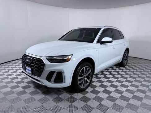 Certified 2023 Audi Q5 2.0T Premium Plus w/ Premium Plus Package AWD/4WD image 3