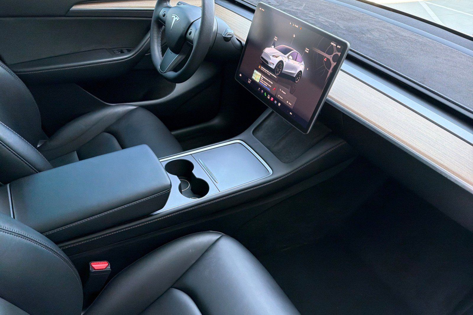 Used 2023 Tesla Model Y Long Range AWD/4WD image 16